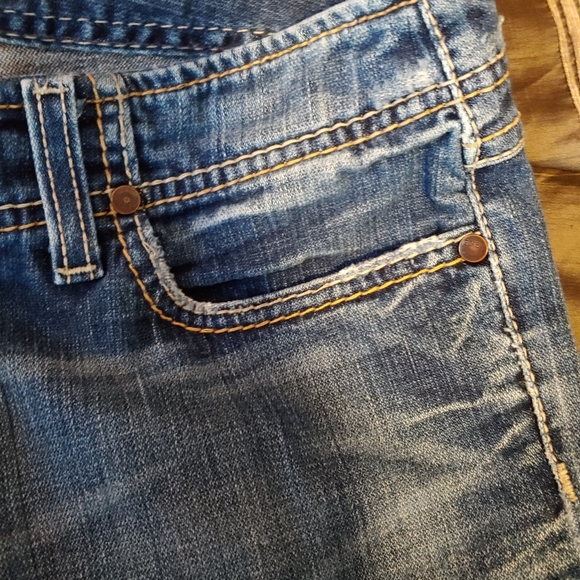 Clearance: BKE size 30x33 1\2 - Picture 2 of 8